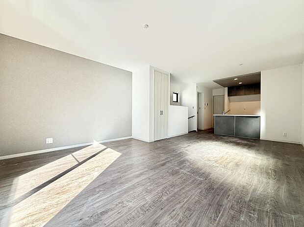 くつろぎと笑顔が集まる、心温まるリビング