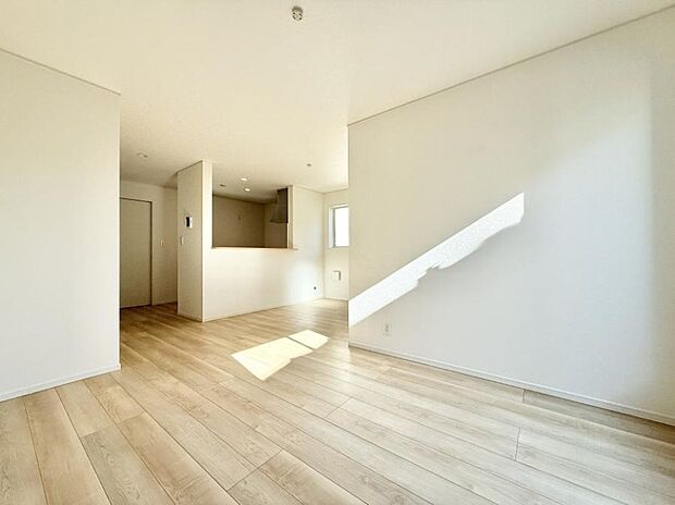 ■くつろぎと笑顔が集まる、心温まるリビング