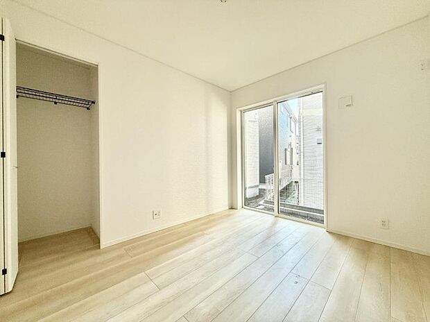 ■窓の配置や通気性の良い設計で部屋の空気がこもらず、常に新鮮な空気が流れます