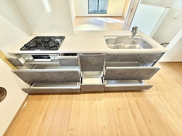 ■料理がもっと楽しくなる、快適なキッチン空間