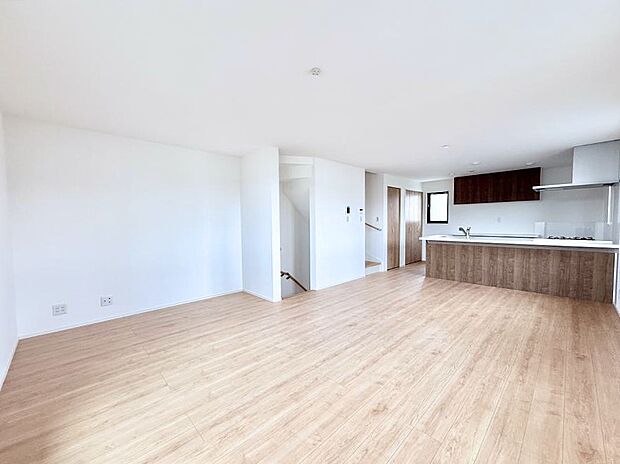 ■インテリアを考えるのが楽しみな広いリビングです！