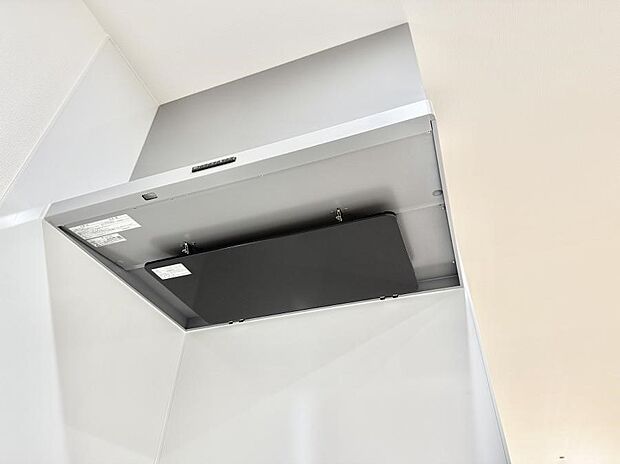 ■調理時の蒸気や匂いが換気扇に誘導され、効率的に排煙ができます。