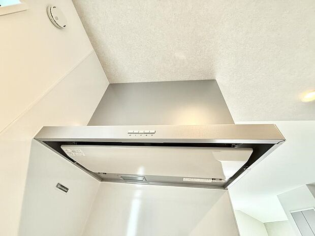 ■調理時の蒸気や匂いが換気扇に誘導され、効率的に排煙ができます。