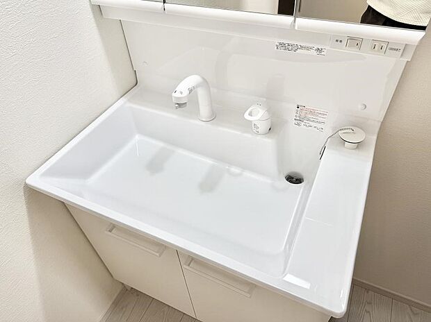 ■手洗いや顔を洗う時も快適に使える便利なシャワー