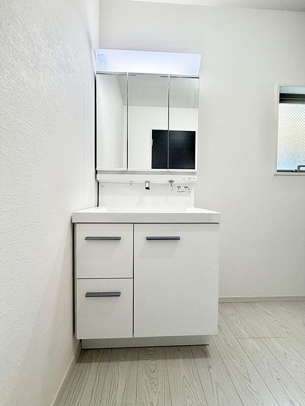 ■朝の準備がスムーズにできる広さです