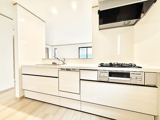 ■シンプルで機能的、毎日使いやすいキッチン