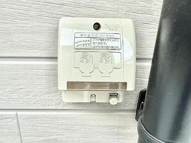 ■屋外に電源コンセントがあれば、高圧洗浄機で窓や外壁を掃除するなど便利です。
