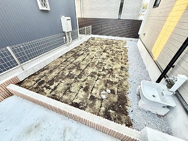 ■暮らしに潤いを与える、緑が取り入れられた住まいです