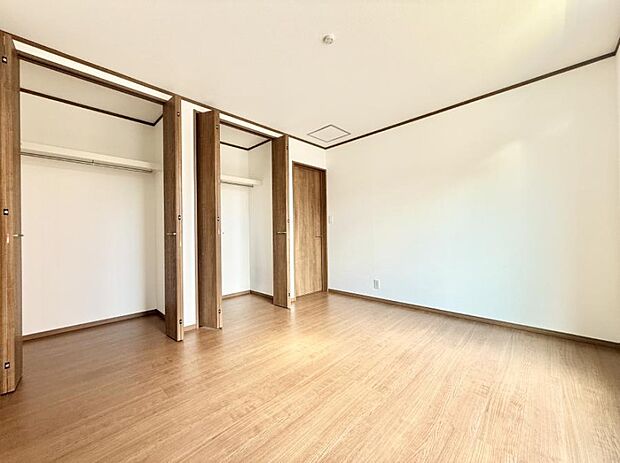 ■広いクローゼット、収納は多い方が嬉しいですね！