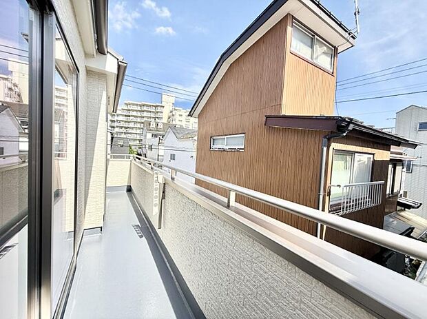 ■お洗濯物がよく乾く陽当たり良好のバルコニーです！  