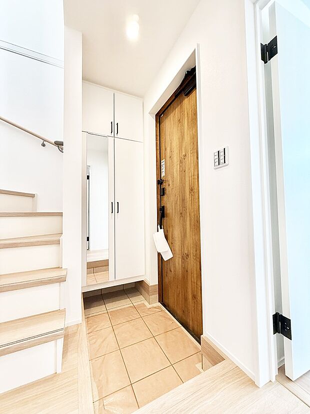 ■ ここから始まる一日、すっきり整った玄関