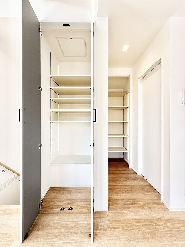 ■プラスαの収納スペース  