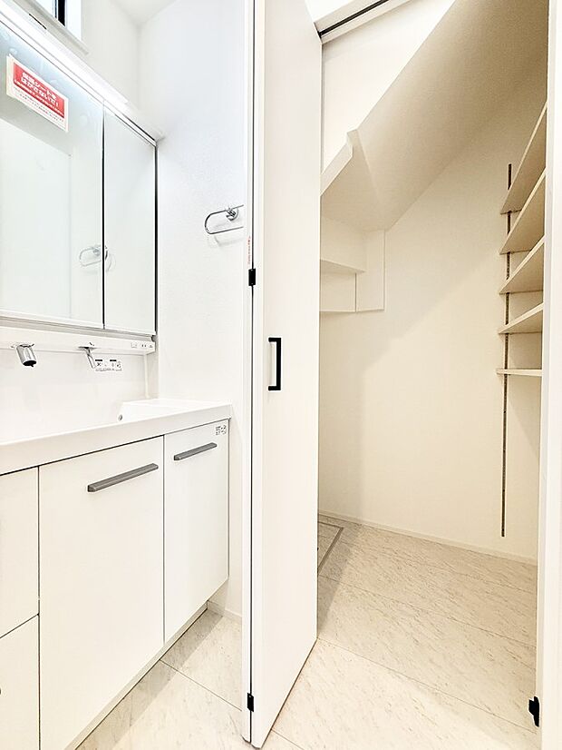 ■プラスαの収納スペース  