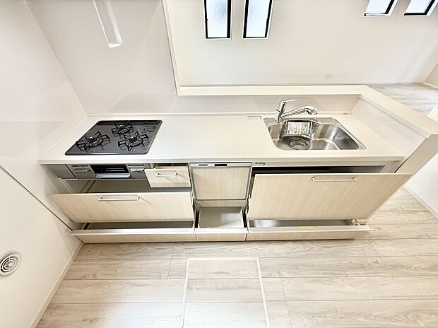 ■家族の絆を深める、温もりのあるキッチン