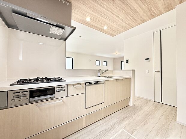 ■料理がもっと楽しくなる、快適なキッチン空間