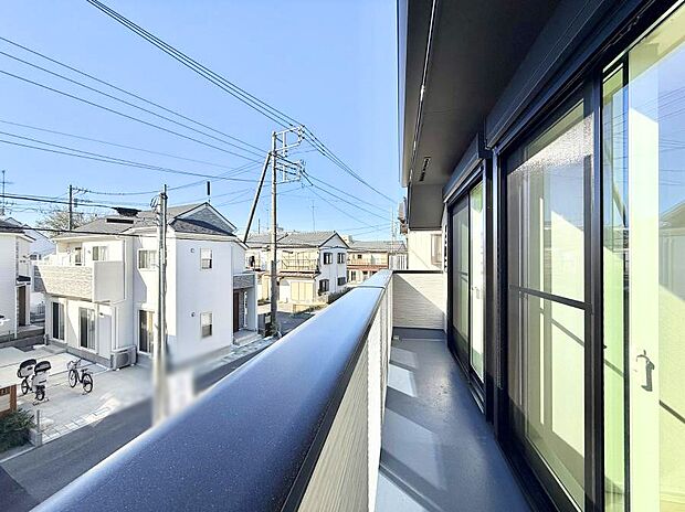 ■ 季節の移ろいを感じられる開放的な空間です