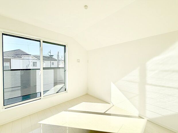 ■落ち着いた色合いのお部屋で穏やかな時間を楽しめます