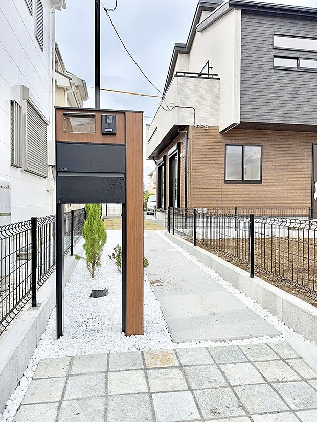 ■ 心地よい暮らしへとつながる、温かい玄関