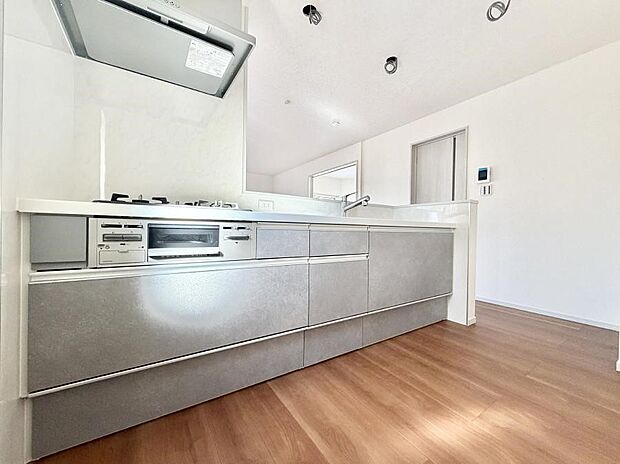 ■家族の絆を深める、温もりのあるキッチン