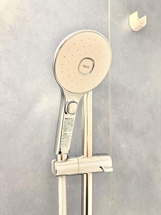 ■手元で簡単に止水できるため、水の無駄遣いを減らすことができます。