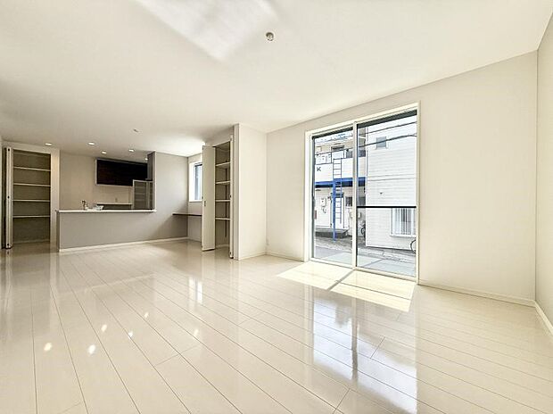 ■心落ち着く場所、ゆったり過ごせるリビング