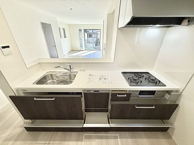 ■家族の絆を深める、温もりのあるキッチン