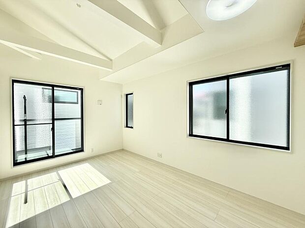 ■くつろぎと笑顔が集まる、心温まるリビング