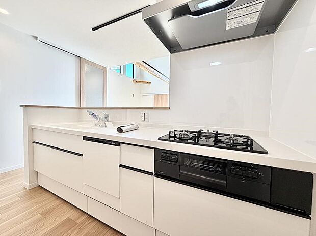 ■シンプルで美しく心地よい時間を生むキッチン空間