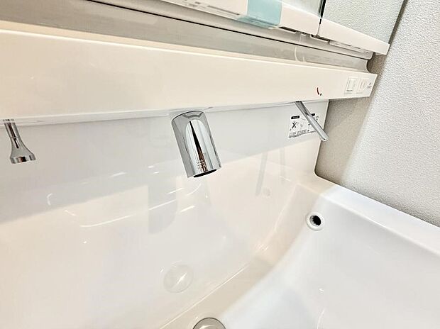 ■手洗いや顔を洗う時も快適に使える便利なシャワー