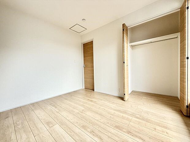 ■大きな収納で荷物がスッキリ片付きます