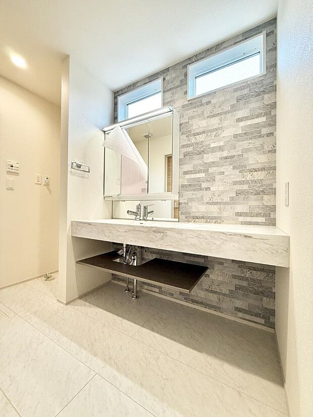 ■広々とゆとりのある洗面所♪