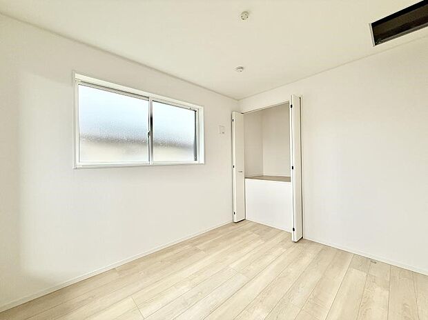 ■落ち着いた色合いのお部屋で穏やかな時間を楽しめます