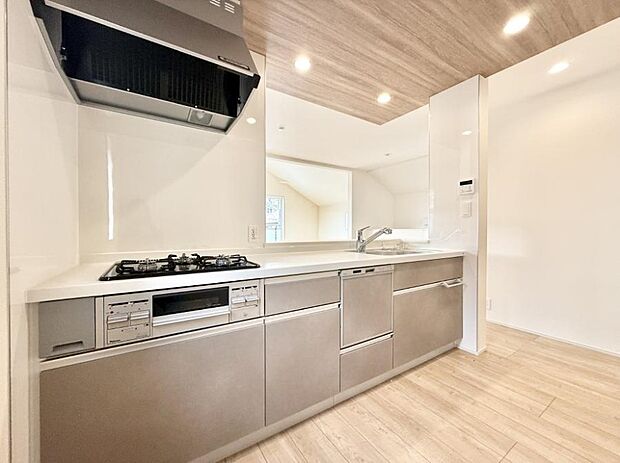 ■家族の絆を深める、温もりのあるキッチン