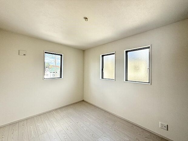 ■落ち着いた色合いのお部屋で穏やかな時間を楽しめます