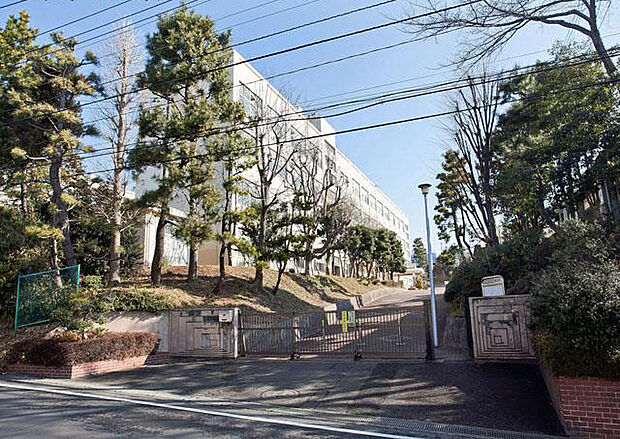 中学校 1280m 横浜市立山内中学校