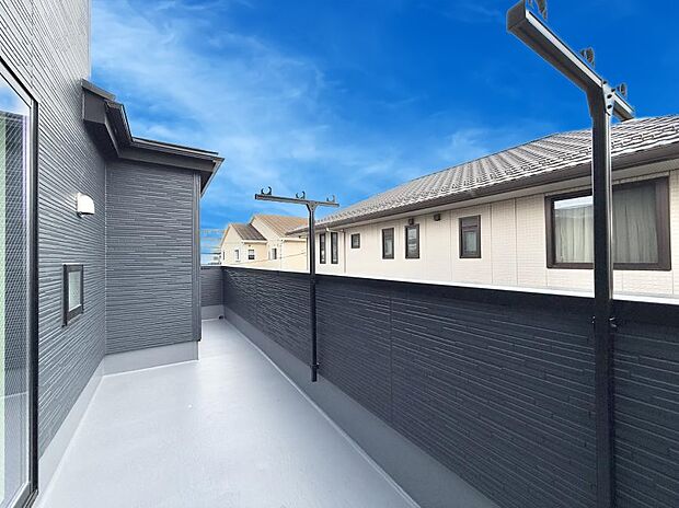 ■お洗濯物がよく乾く陽当たり良好のバルコニーです!