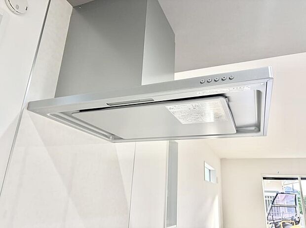 ■フードに覆われている為、匂いが換気扇に誘導され、効率的に排煙ができます