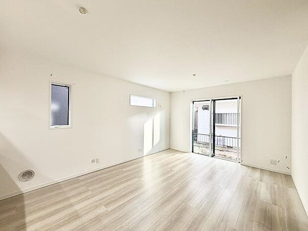 ■家具を置いてもゆったり過ごせる広さのリビング