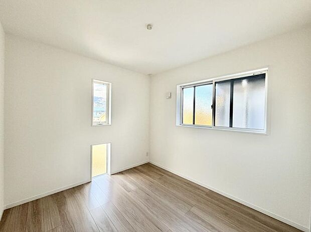 ■落ち着いた雰囲気のお部屋で心が安らぐ空間