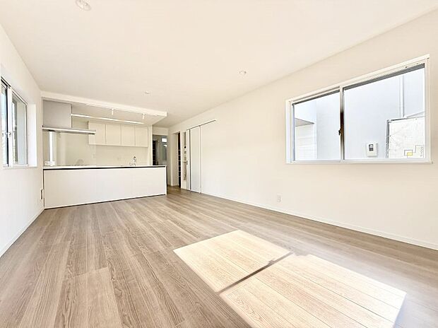 ■くつろぎと笑顔が集まる、心温まるリビング