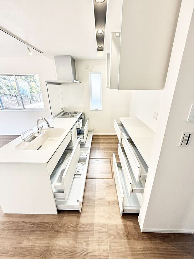 ■料理がもっと楽しくなる、快適なキッチン空間