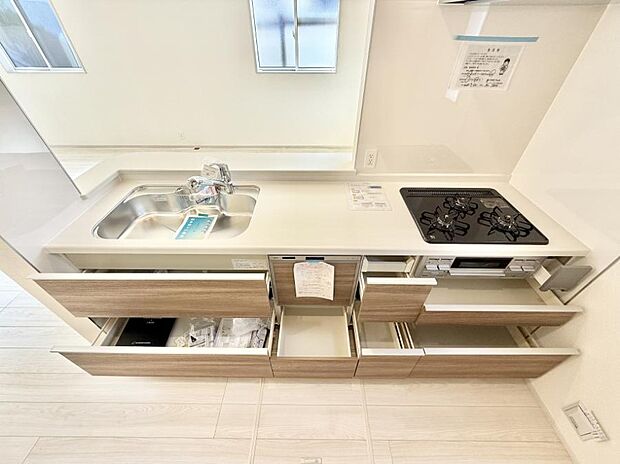 ■料理がもっと楽しくなる、快適なキッチン空間