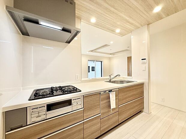 ■家族の絆を深める、温もりのあるキッチン