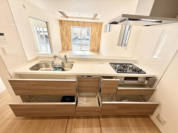 ■料理がもっと楽しくなる、快適なキッチン空間