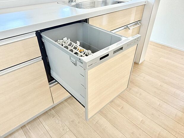 ■手間なく洗浄！食器をピカピカに仕上げてくれます