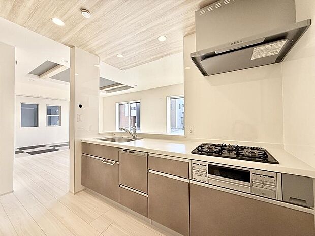 ■シンプルで美しく心地よい時間を生むキッチン空間