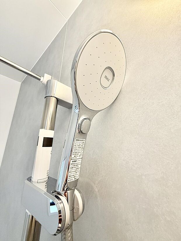 ■手元で簡単に止水できるため、水の無駄遣いを減らすことができます。