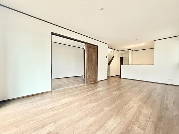 ■心落ち着く場所、ゆったり過ごせるリビング