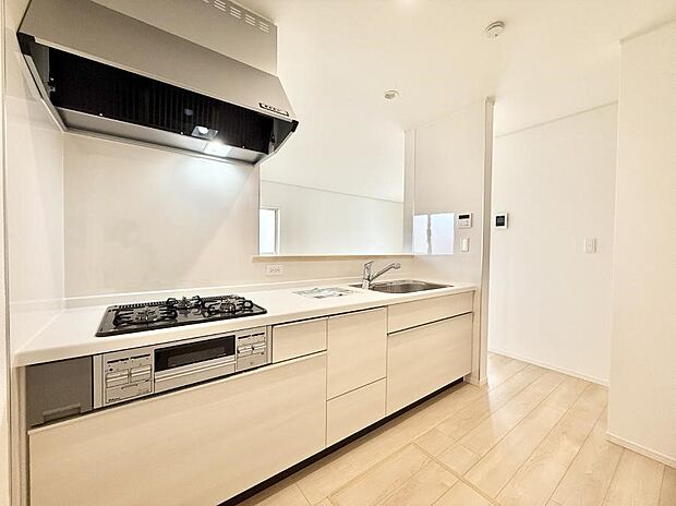 ■シンプルで美しく心地よい時間を生むキッチン空間