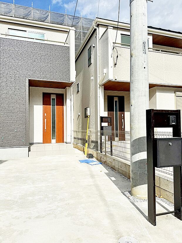 ■ 家族とゲストをやさしく迎える、心温まる玄関